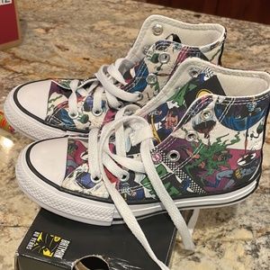 Batman 80 Year Anniversary Hightop Converse